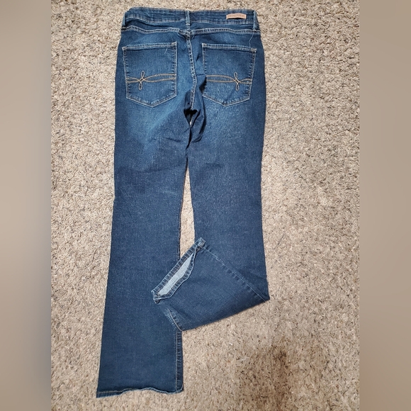 DENIZEN from Levi's Women' Bootcut Jeans, Size: 29×32 - Picture 7 of 8